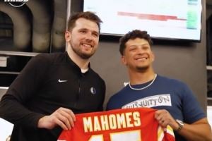 马霍姆斯：东契奇被交易那晚我失眠了 花了好一阵子才消化这一切