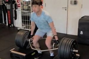 戴伟浚社媒晒康复视频：161天后...