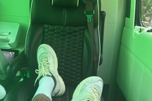 已经两个月了！塔图姆晒照 这一次没再穿保护靴