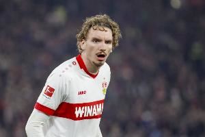 记者：斯图加特主帅小赫内斯考虑不让沃尔特马德在德超杯出战拜仁