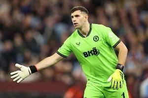 邮报：曼联准备签大马丁，维拉估价约4000万镑