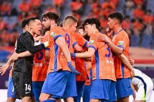 鲁媒解析泰山最新名单：常规23人阵容出炉，8人可以出战中超中乙