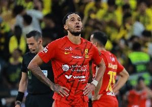 法媒：奥巴梅扬预计周三抵达马赛，随后进行体检