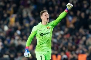 世体：西甲表示特狮签署同意才会接收医疗报告，巴萨持相反意见