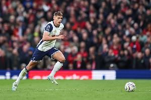 门前捡漏！时隔超1年取得进球，范德文打进个人欧战赛场处子球