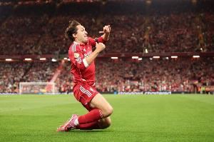 回声报：贝西克塔斯有意基耶萨，但利物浦决心留人