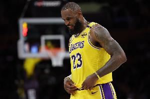 雷迪克：詹姆斯的身体已承受了22年的损耗 本赛季备战会循序渐进