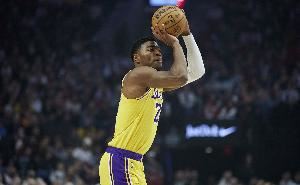 三分不灵两分高效！八村18中9&三分6中1 得到19分3篮板1助攻