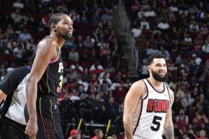 麦坎茨：老范本是那个能和KD复刻杜库挡拆的后卫 现在这战术没了