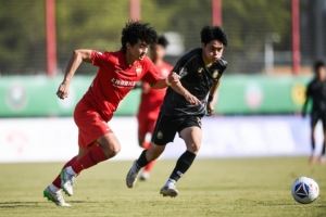 中乙联赛第30轮 上海海港富盛经开队主场1比1温州俱乐部中胤队