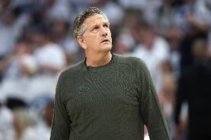 芬奇：我们补防做得不好 对手得分太轻松必须拿出更强防守抵抗力