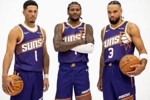 布克：看到了杰伦·格林潜力 我下场时他把控局势进攻极具侵略性图片