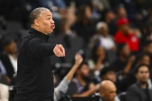 防三分疲软！卢：现在联盟人人都会投三分 一旦过度补防就难了