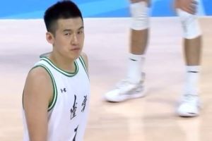 打光子弹!付豪9中5&三分4中2得到13分5板1助 拼到5犯离场